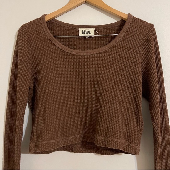 MWL Waffle Long Sleeve Crop Top Large - Picture 3 of 10